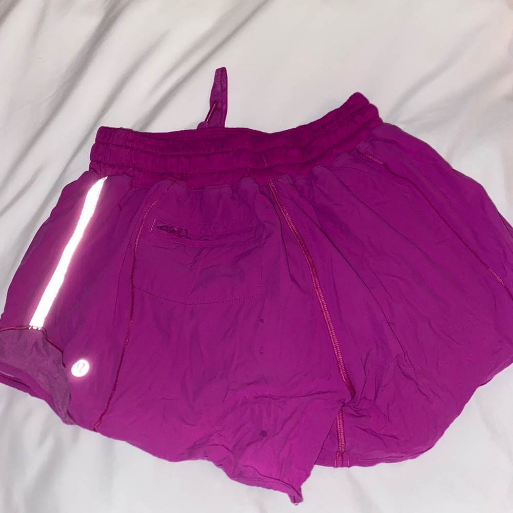 Lululemon Hotty Hot Short Size 4 4”